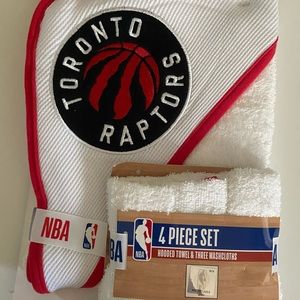 New Toronto Raptors 4 Piece Baby Towel Set (1 Hooded Towel & 3 Washcloths)